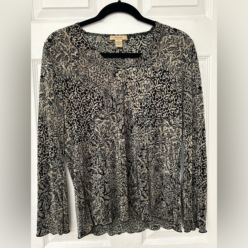 Plisse vintage long sleeve boho top